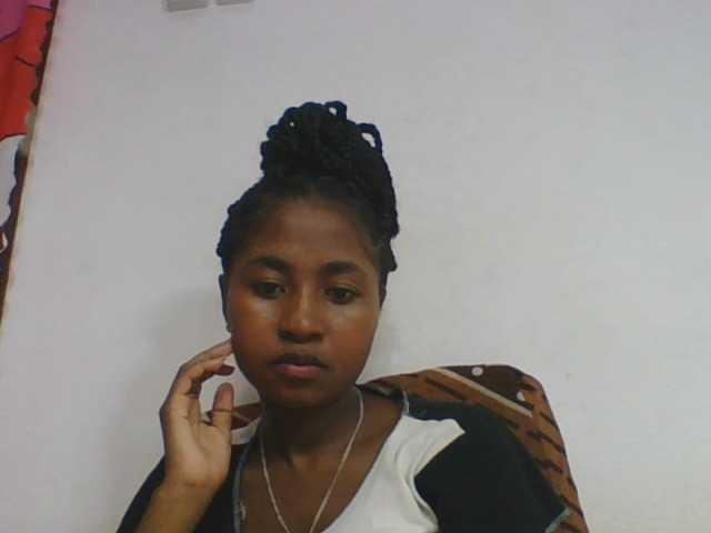 Marinah1a live cam on BongaCams