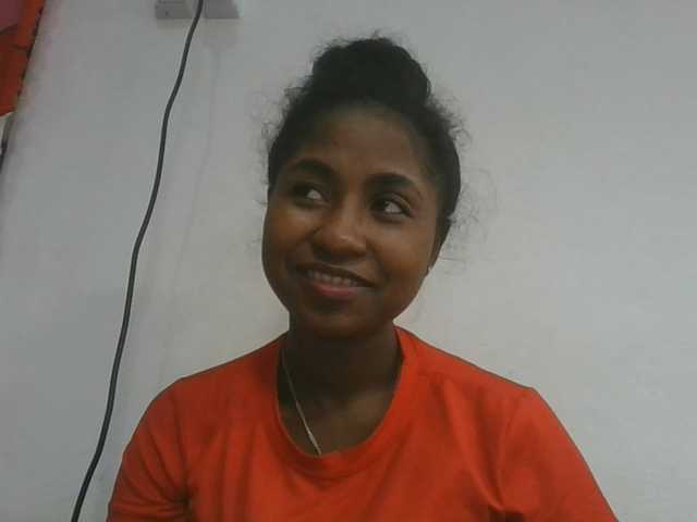 Marinah1a live cam on BongaCams
