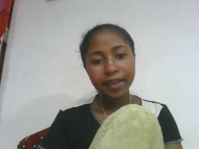 Marinah1a live cam on BongaCams
