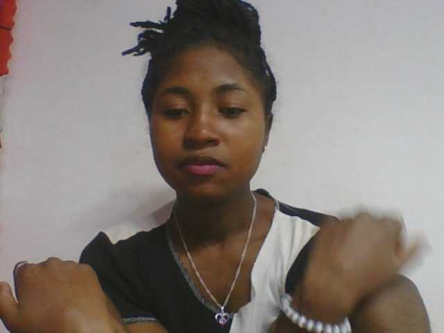 Marinah1a live cam on BongaCams