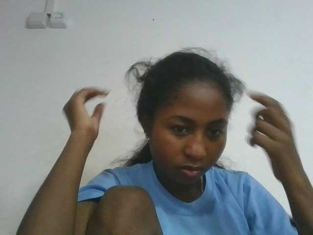 Marinah1a live cam on BongaCams