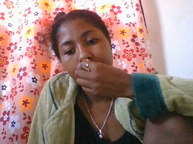 Marinah1a live cam on BongaCams