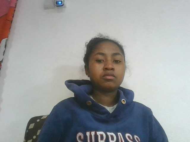 Marinah1a live cam on BongaCams