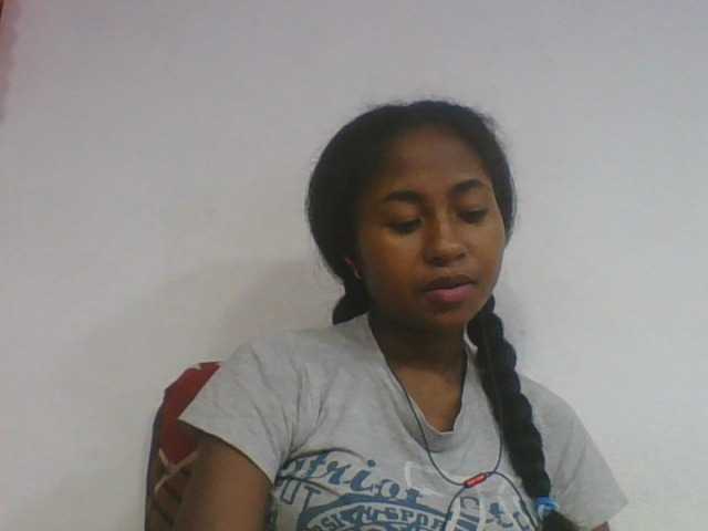 Marinah1a live cam on BongaCams