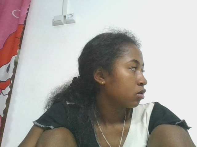 Marinah1a live cam on BongaCams