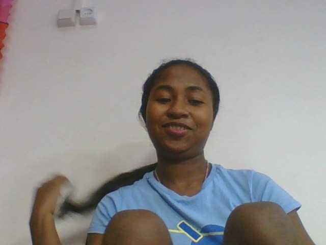 Marinah1a live cam on BongaCams