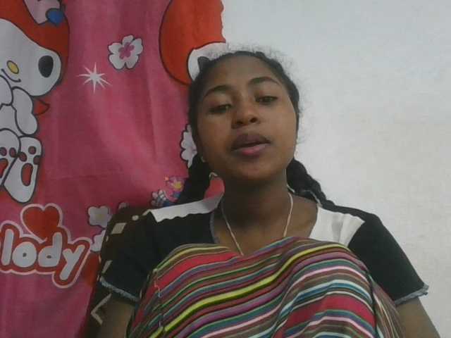 Marinah1a live cam on BongaCams