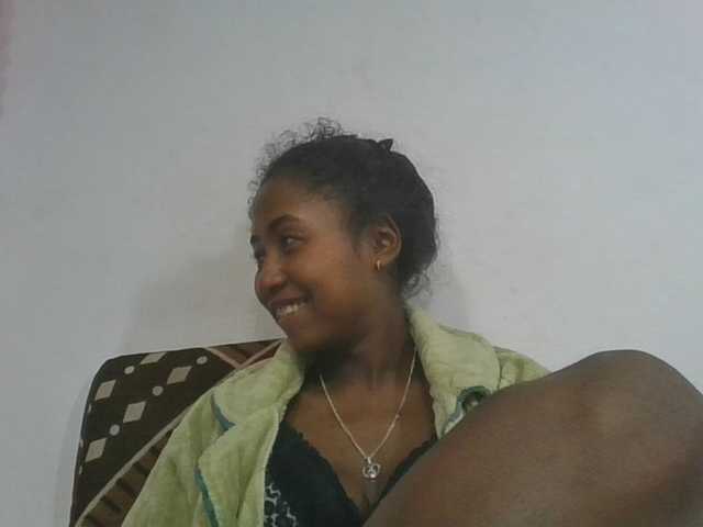 Marinah1a live cam on BongaCams