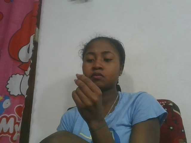 Marinah1a live cam on BongaCams