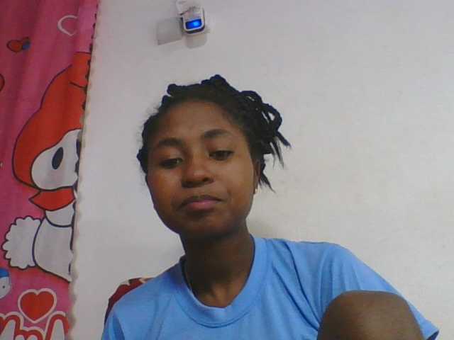 Marinah1a live cam on BongaCams