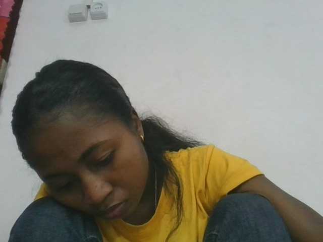 Marinah1a live cam on BongaCams