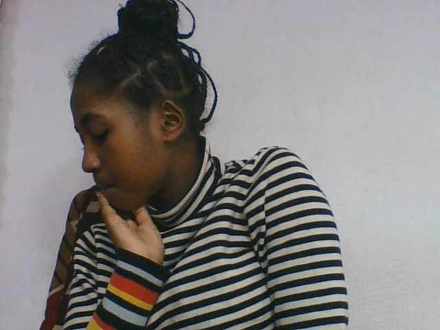 Marinah1a live cam on BongaCams