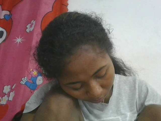 Marinah1a live cam on BongaCams