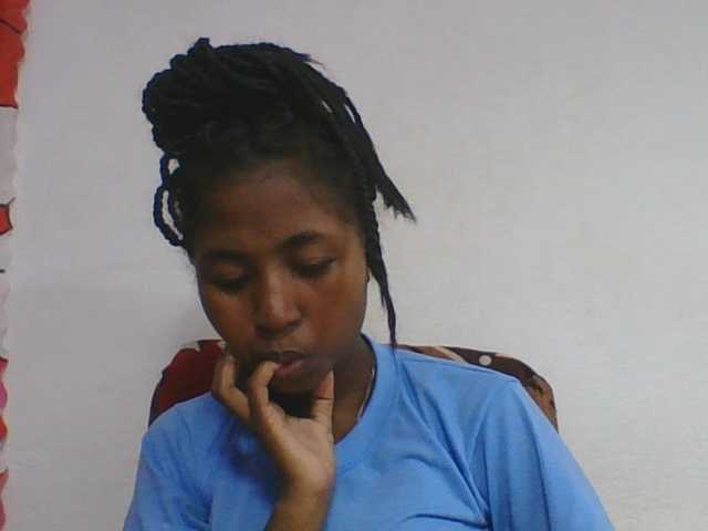 Marinah1a live cam on BongaCams