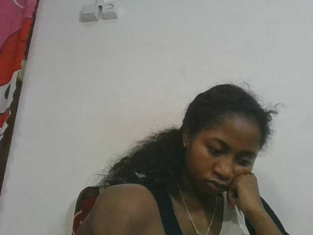 Marinah1a live cam on BongaCams
