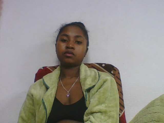 Marinah1a live cam on BongaCams