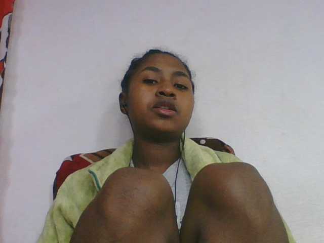 Marinah1a live cam on BongaCams