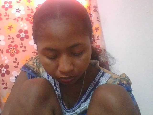 Marinah1a live cam on BongaCams