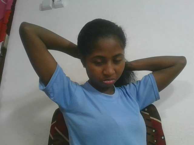 Marinah1a live cam on BongaCams