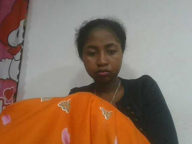 Marinah1a live cam on BongaCams