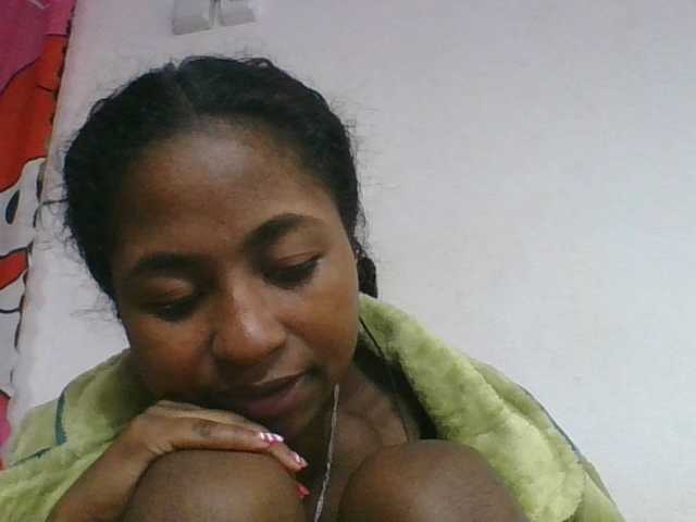 Marinah1a live cam on BongaCams