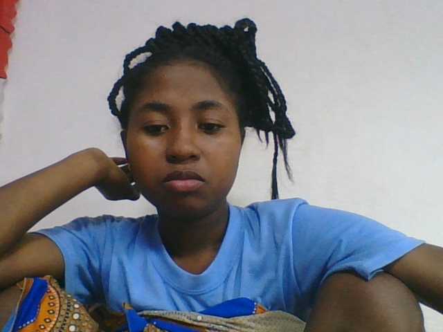 Marinah1a live cam on BongaCams