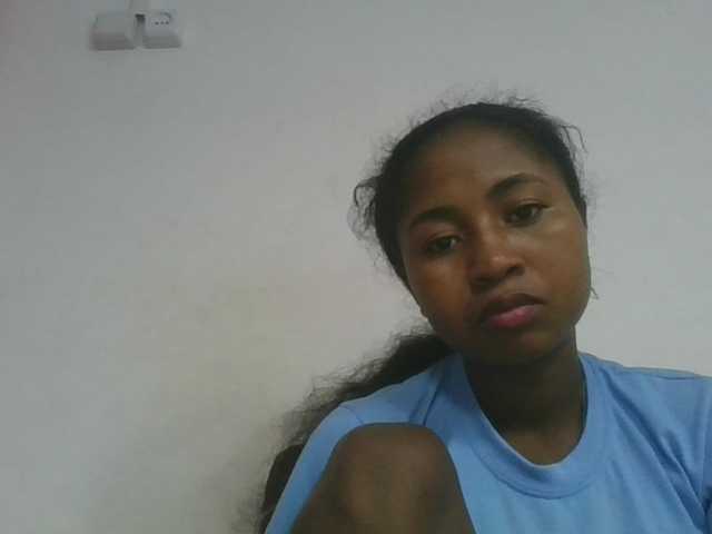 Marinah1a live cam on BongaCams