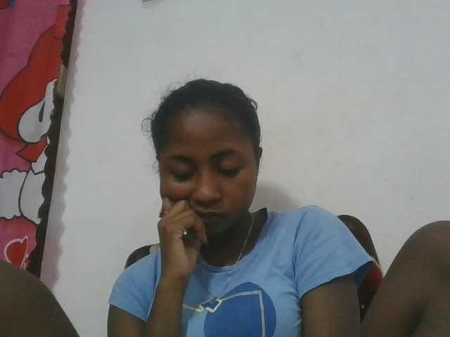 Marinah1a live cam on BongaCams