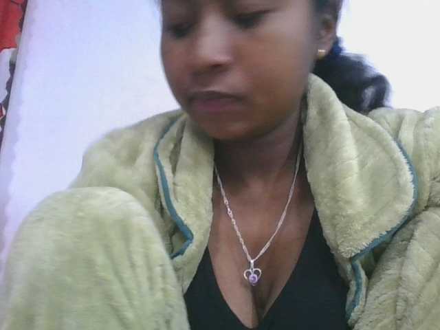 Marinah1a live cam on BongaCams