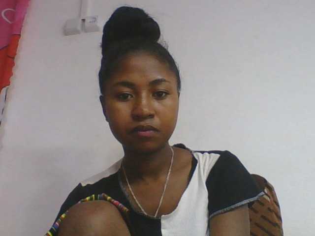 Marinah1a live cam on BongaCams