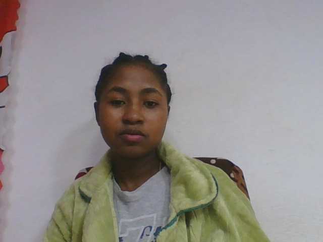 Marinah1a live cam on BongaCams
