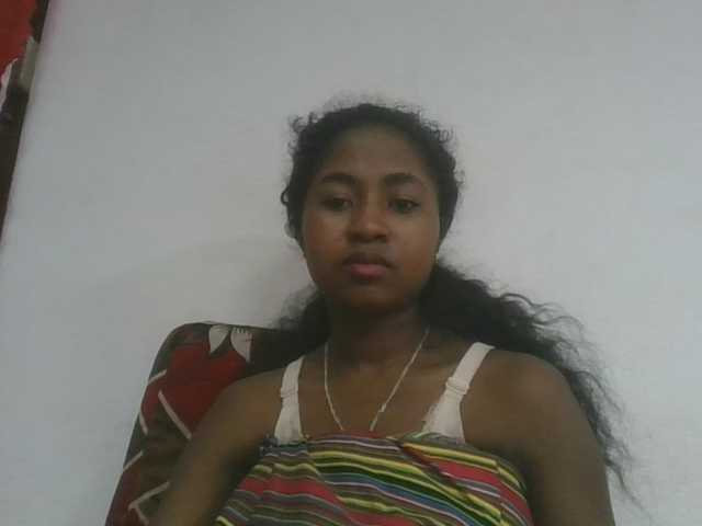 Marinah1a live cam on BongaCams