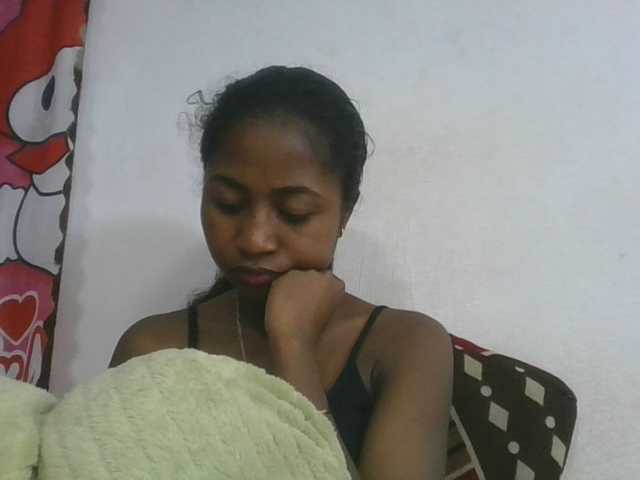 Marinah1a live cam on BongaCams
