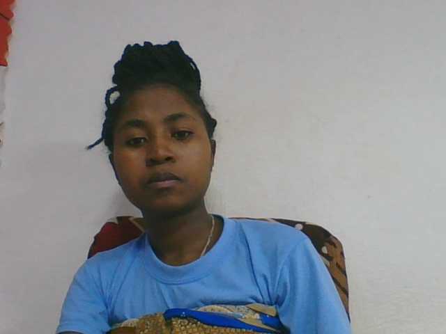Marinah1a live cam on BongaCams