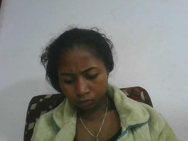 Marinah1a live cam on BongaCams