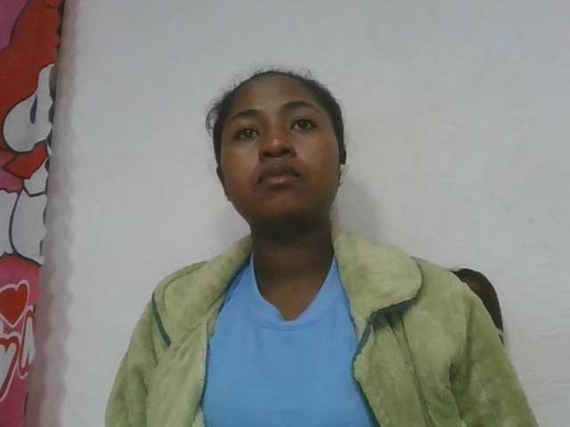 Marinah1a live cam on BongaCams