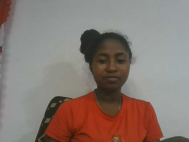 Marinah1a live cam on BongaCams