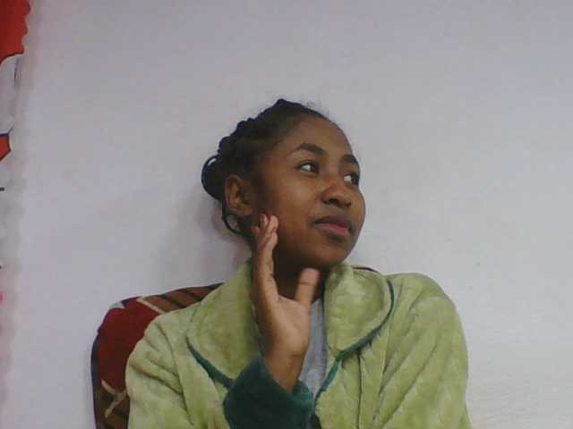 Marinah1a live cam on BongaCams