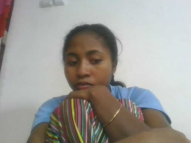Marinah1a live cam on BongaCams