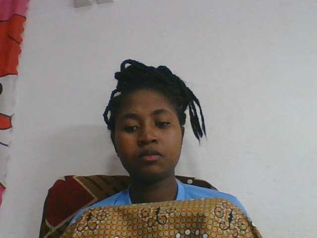 Marinah1a live cam on BongaCams