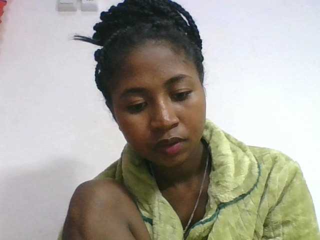 Marinah1a live cam on BongaCams