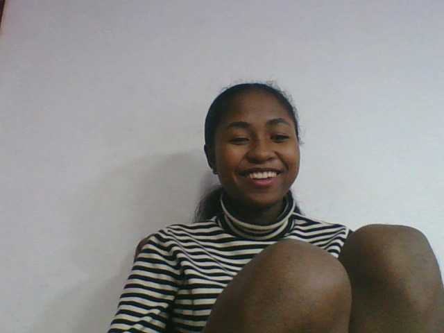 Marinah1a live cam on BongaCams