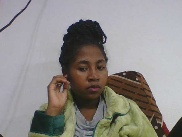 Marinah1a live cam on BongaCams