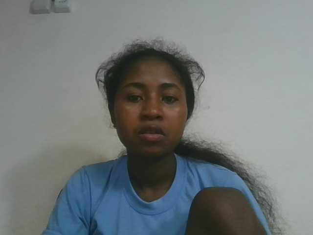 Marinah1a live cam on BongaCams