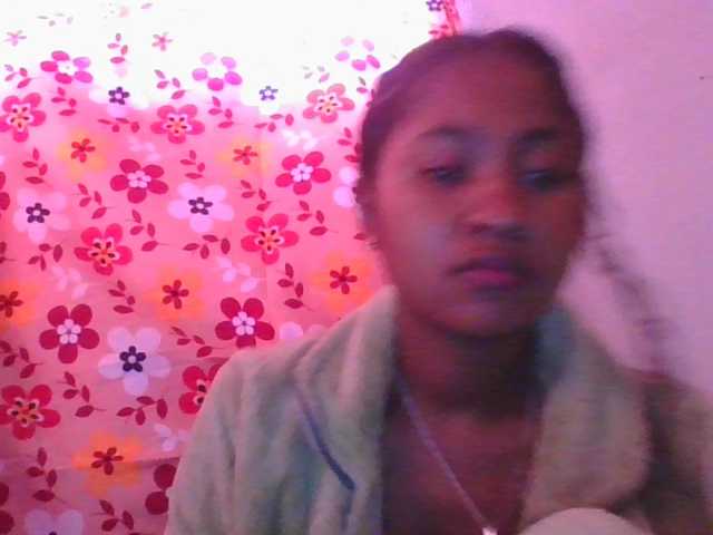 Marinah1a live cam on BongaCams
