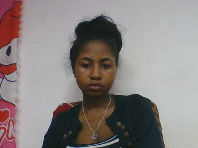 Marinah1a live cam on BongaCams