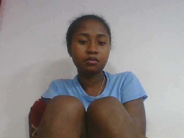 Marinah1a live cam on BongaCams