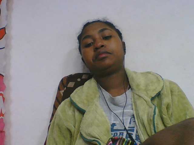 Marinah1a live cam on BongaCams