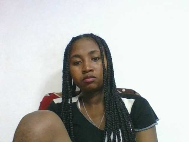 Marinah1a live cam on BongaCams