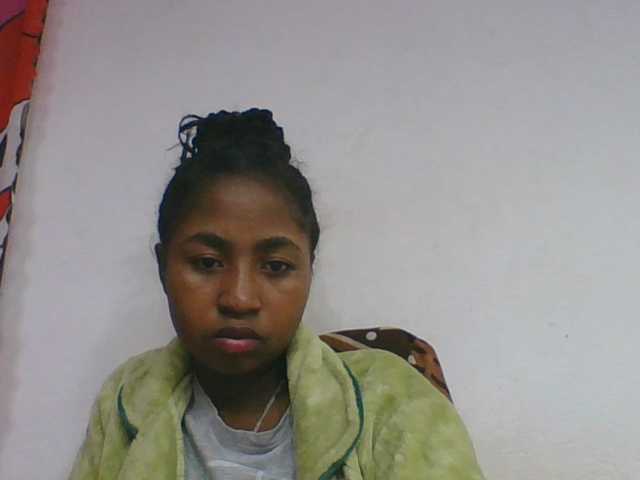 Marinah1a live cam on BongaCams